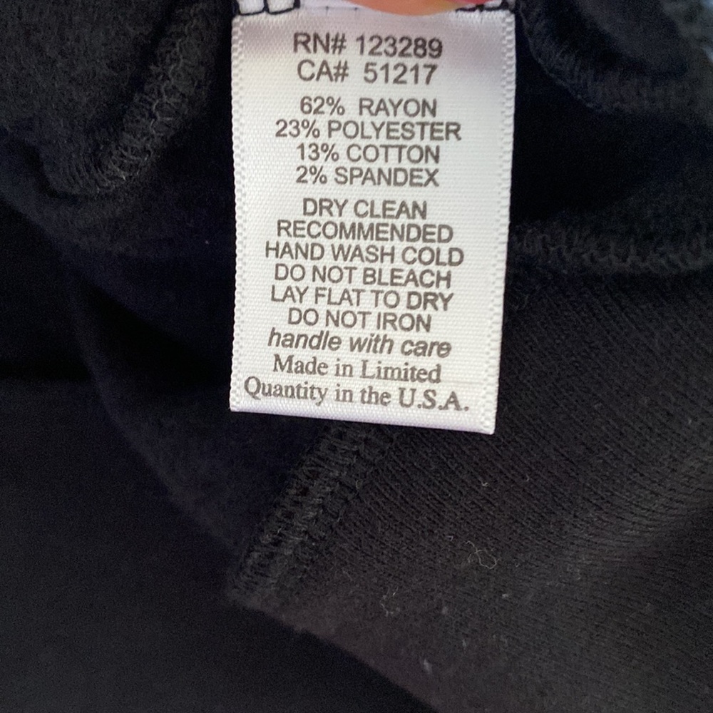Lauren Moshi 
Gap Lip Black Zip Up Hoodie - Picture 7 of 7